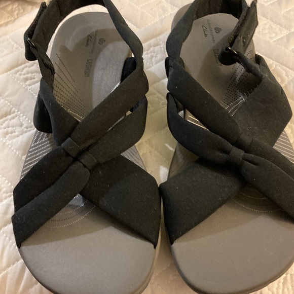 Cloudsteppers by Clarks Womens Adjustable Black fabric strap, size 9.5 - Picture 7 of 8